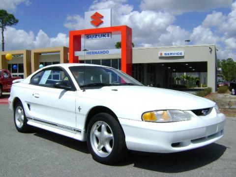 Ultra White Ford Mustang V6 Coupe.  Click to enlarge. Ultra White Ford Mustang V6 Coupe.  Click to enlarge.