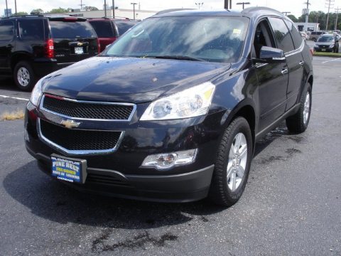 Black Granite Metallic Chevrolet Traverse LT.  Click to enlarge.