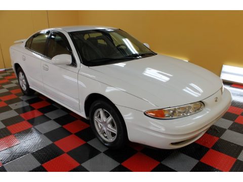 Arctic White Oldsmobile Alero GL Sedan.  Click to enlarge.