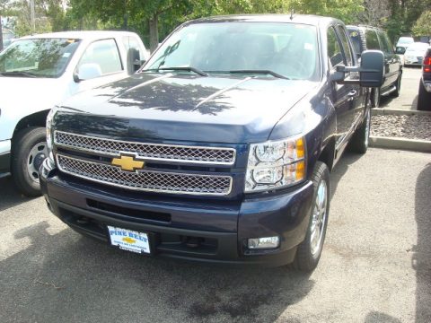 Imperial Blue Metallic Chevrolet Silverado 1500 LTZ Extended Cab 4x4.  Click to enlarge.