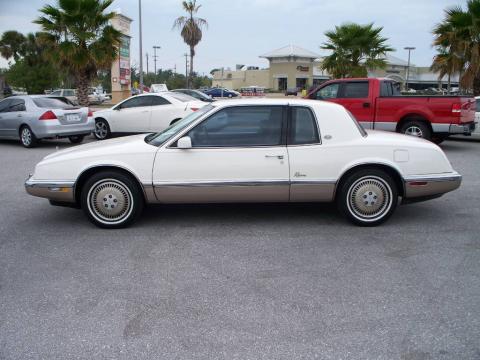 White Buick Riviera Coupe.  Click to enlarge.