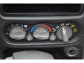 Controls of 2002 Pontiac Grand Am SE Sedan #14