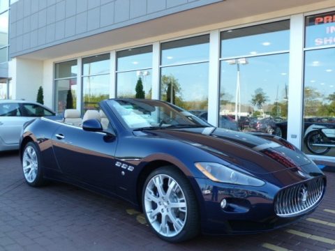 Blu Oceano (Blue Metallic) Maserati GranTurismo Convertible GranCabrio.  Click to enlarge.