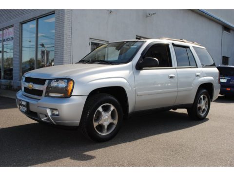 Silver Ice Metallic Chevrolet TrailBlazer LT 4x4.  Click to enlarge.