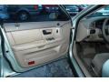 2004 Taurus SE Sedan #19