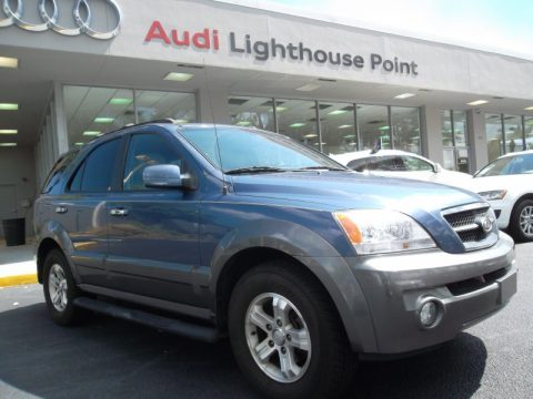 Indigo Blue Kia Sorento LX 4x4.  Click to enlarge.