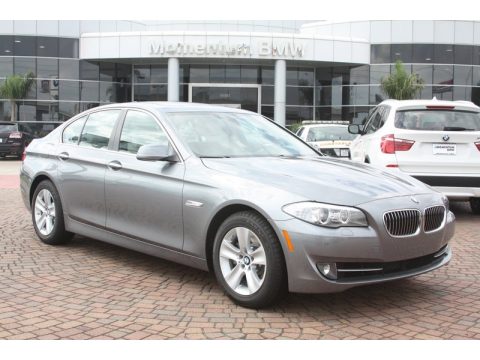 Space Gray Metallic BMW 5 Series 528i Sedan.  Click to enlarge.