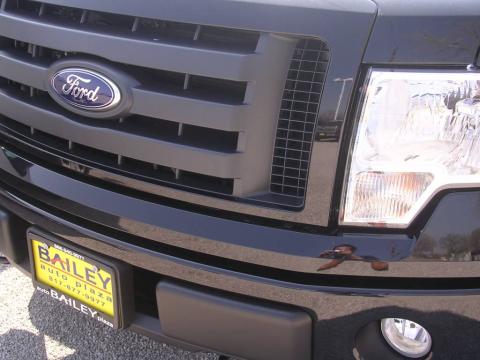 Black Ford F150 STX Regular Cab 4x4. Click to enlarge. Black Ford F150 STX Regular Cab 4x4. Click to enlarge.