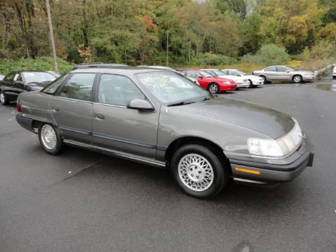 Oxford White Mercury Sable GS Sedan. Click to enlarge. Oxford White Mercury Sable GS Sedan. Click to enlarge.