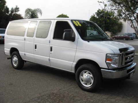 Oxford White Ford E Series Van E350 Super Duty XLT Passenger.  Click to enlarge.