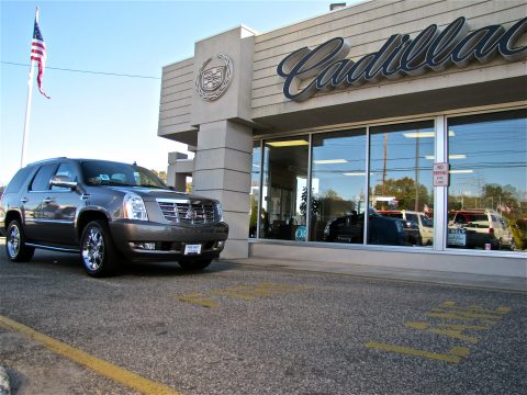 Mocha Steel Metallic Cadillac Escalade Luxury AWD.  Click to enlarge.