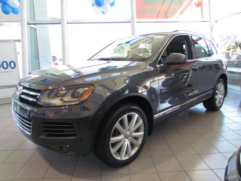 Dark Flint Metallic Volkswagen Touareg TDI Executive 4XMotion.  Click to enlarge.