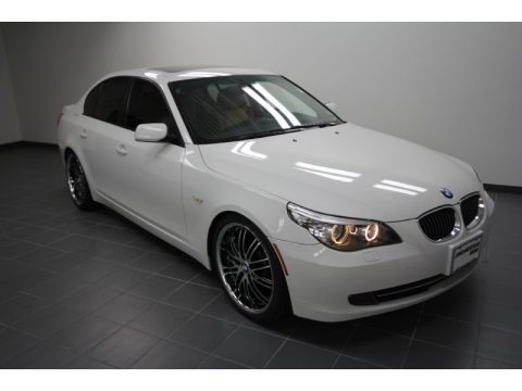 Alpine White BMW 5 Series 528i Sedan.  Click to enlarge.