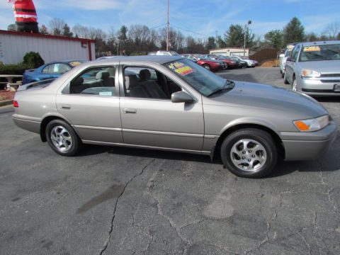 Antique Sage Pearl Toyota Camry LE.  Click to enlarge.