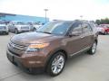 Front 3/4 View of 2011 Ford Explorer Limited #10