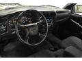 Dashboard of 2003 GMC Sonoma SLS Regular Cab #10