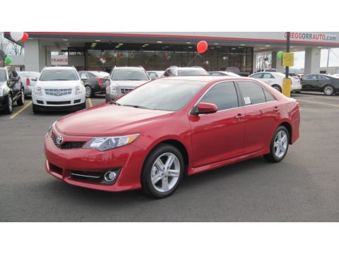 Barcelona Red Metallic Toyota Camry SE.  Click to enlarge.