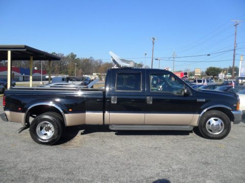Black Ford F350 Super Duty XLT Crew Cab Dually.  Click to enlarge.