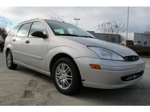CD Silver Metallic Ford Focus SE Wagon.  Click to enlarge.