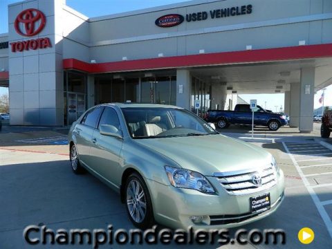 Silver Pine Mica Toyota Avalon Limited.  Click to enlarge.