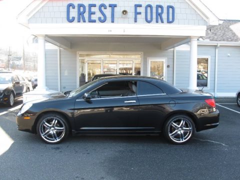 Brilliant Black Crystal Pearl Chrysler Sebring Limited Hardtop Convertible. Click to enlarge.