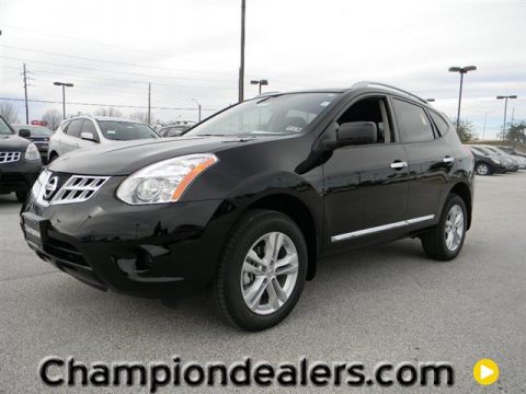 Super Black Nissan Rogue SV.  Click to enlarge.