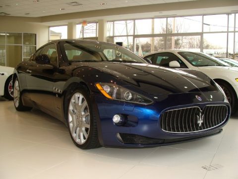 Blu Oceano (Blue) Maserati GranTurismo .  Click to enlarge.