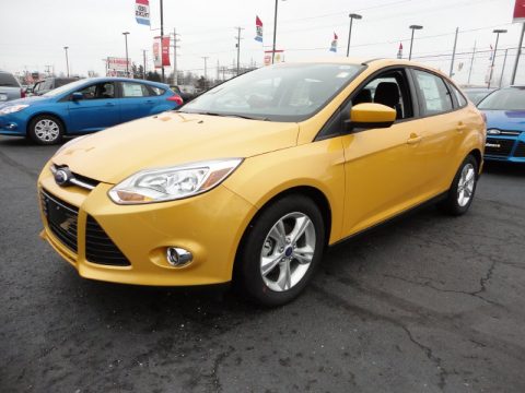 Yellow Blaze Tricoat Metallic Ford Focus SE Sport Sedan.  Click to enlarge.