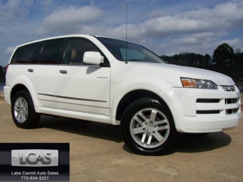 Alpine White Isuzu Axiom XS.  Click to enlarge.