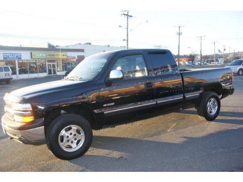 Onyx Black Chevrolet Silverado 1500 LS Extended Cab 4x4.  Click to enlarge.