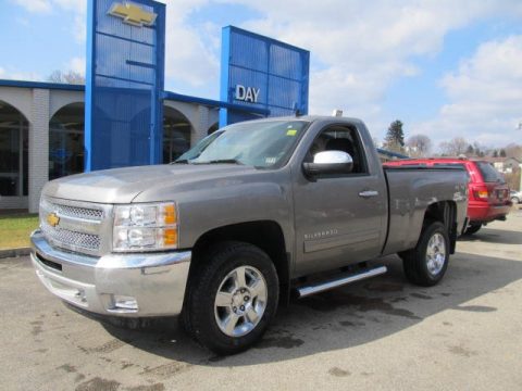 Graystone Metallic Chevrolet Silverado 1500 LT Regular Cab 4x4.  Click to enlarge.