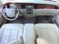 Dashboard of 2000 Lincoln Continental  #6