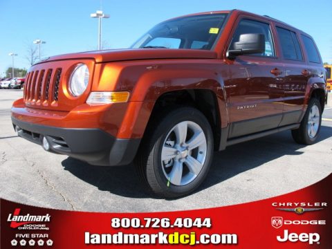 Copperhead Orange Pearl Jeep Patriot Latitude.  Click to enlarge.