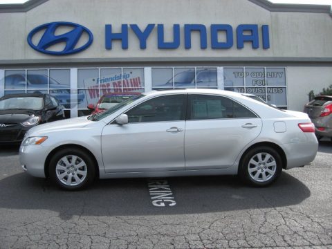 Classic Silver Metallic Toyota Camry XLE V6.  Click to enlarge.