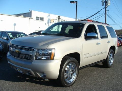 Silver Birch Metallic Chevrolet Tahoe LTZ 4x4.  Click to enlarge.