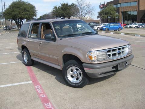 Mocha Frost Metallic Ford Explorer XLT 4x4.  Click to enlarge.