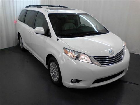 Super White Toyota Sienna XLE.  Click to enlarge.