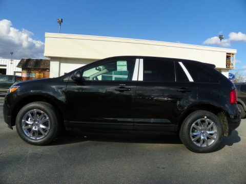 Tuxedo Black Metallic Ford Edge SEL AWD.  Click to enlarge.