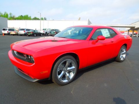 Redline 3 Coat Pearl 2012 Dodge Challenger R T with Dark Slate Gray interior