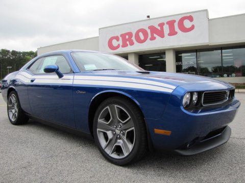 Blue Streak Pearl Dodge Challenger R/T Classic.  Click to enlarge.