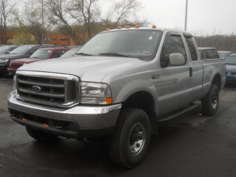 Silver Metallic Ford F250 Super Duty XLT SuperCab 4x4.  Click to enlarge.