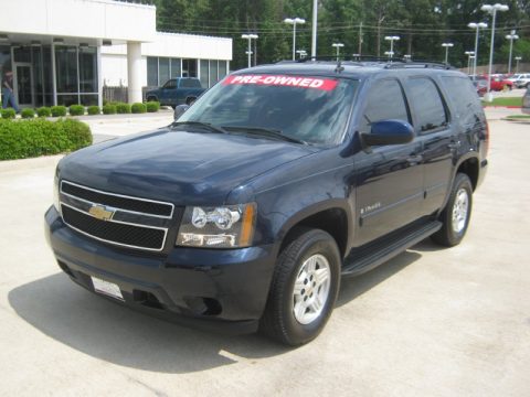 Dark Blue Metallic Chevrolet Tahoe LS.  Click to enlarge.