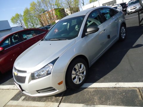 Silver Ice Metallic Chevrolet Cruze LS. Click to enlarge. Silver Ice Metallic Chevrolet Cruze LS. Click to enlarge.
