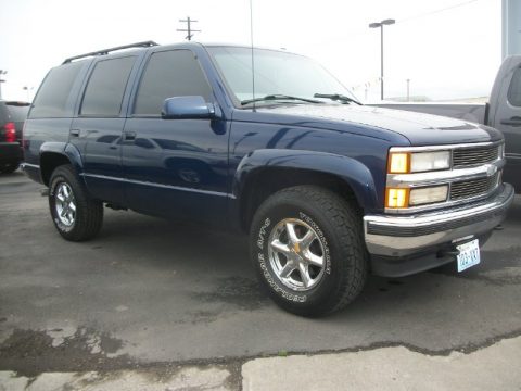 Indigo Blue Metallic Chevrolet Tahoe LT 4x4.  Click to enlarge.