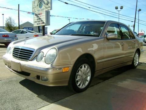 Desert Silver Metallic Mercedes-Benz E 320 4Matic Sedan.  Click to enlarge.