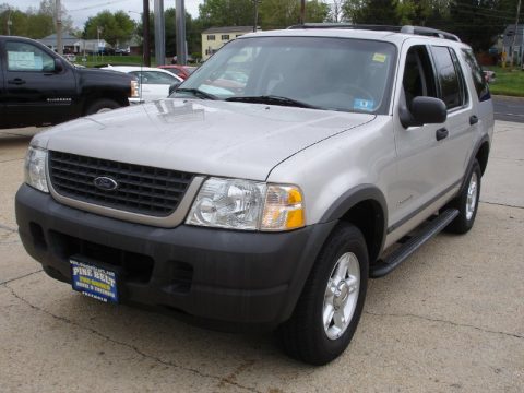 Silver Birch Metallic Ford Explorer XLS 4x4.  Click to enlarge.