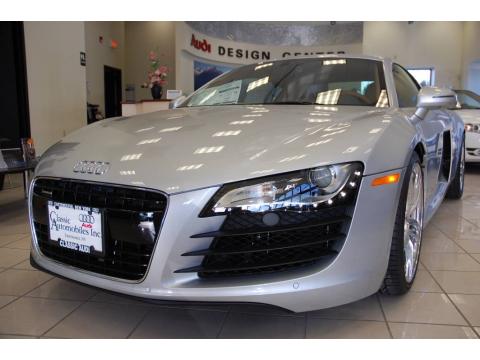 Ice Silver Metallic Audi R8 4.2 FSI quattro.  Click to enlarge.