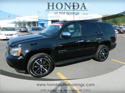 Black Chevrolet Tahoe LS.  Click to enlarge.