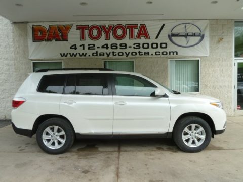 Blizzard White Pearl Toyota Highlander SE 4WD.  Click to enlarge.