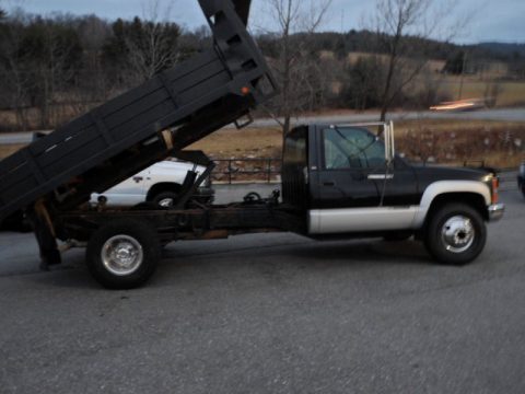 Onyx Black Chevrolet C/K 3500 K3500 Regular Cab 4x4 Dump Truck.  Click to enlarge.